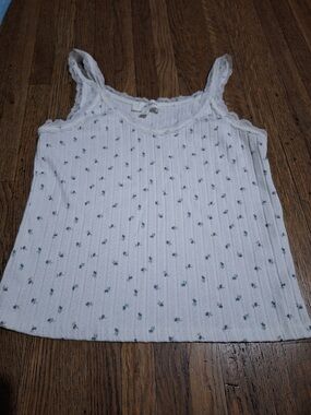 La peche White Floral Ribbed Tank Top